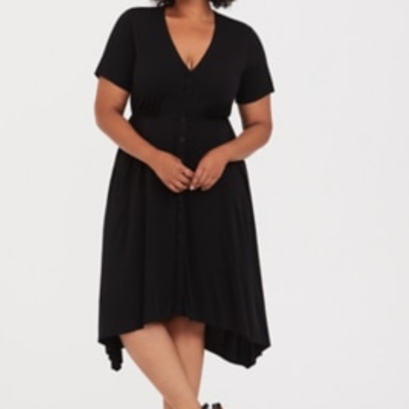 torrid Dresses & Skirts - Torrid black button down dress